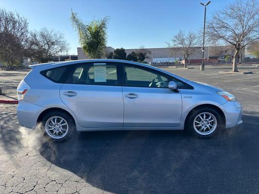 2012 Toyota Prius v Five
