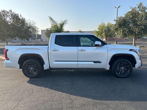 2023 Toyota Tundra Platinum