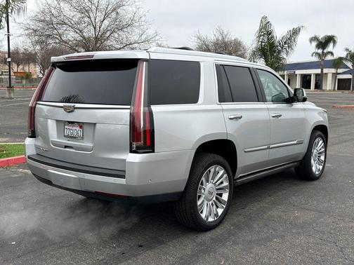 2017 Cadillac Escalade Platinum