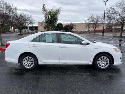 2014 Toyota Camry Hybrid LE