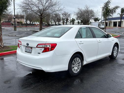 2014 Toyota Camry Hybrid LE