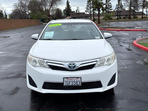 2014 Toyota Camry Hybrid LE
