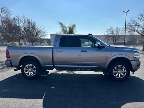 2019 RAM 2500 Laramie Crew Cab 4x4 6'4' Box
