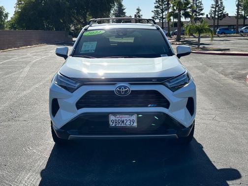 Ice Cap 2023 Toyota RAV4 Hybrid LE