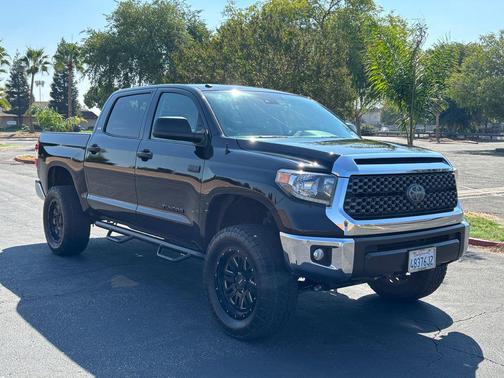 2018 Toyota Tundra SR5