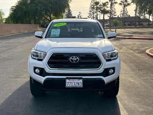 2017 Toyota Tacoma SR5