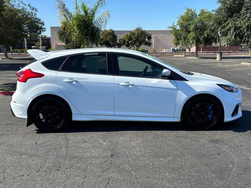 2016 Ford Focus RS Base