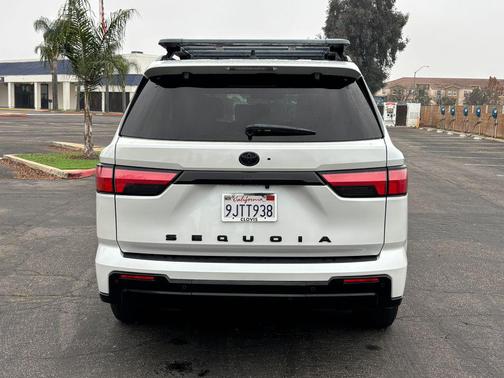 2024 Toyota Sequoia Platinum