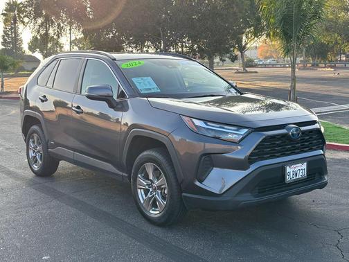 2024 Toyota RAV4 Hybrid XLE