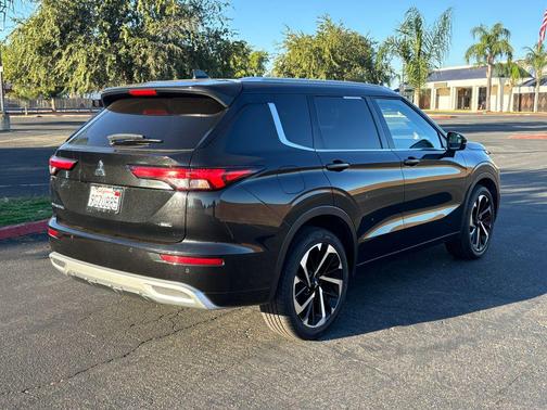 2023 Mitsubishi Outlander SEL 2.5 2WD