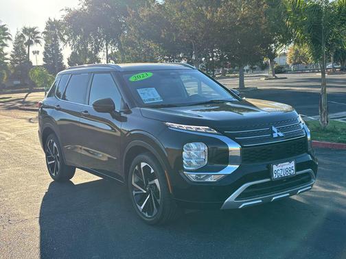 2023 Mitsubishi Outlander SEL 2.5 2WD