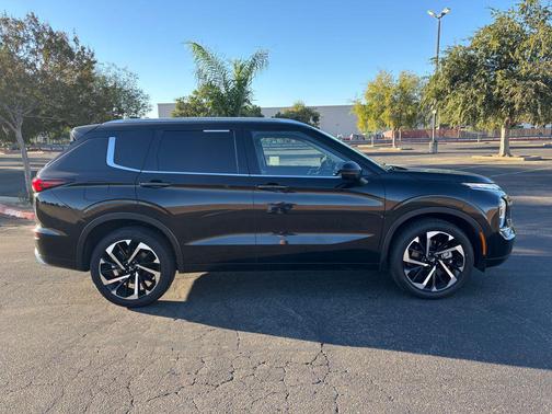 2023 Mitsubishi Outlander SEL 2.5 2WD