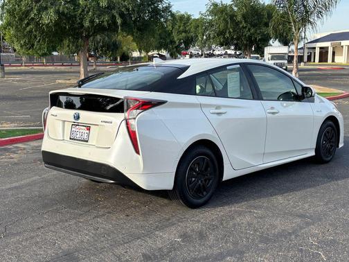 2018 Toyota Prius Three