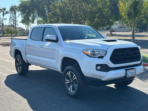 2016 Toyota Tacoma TRD Sport