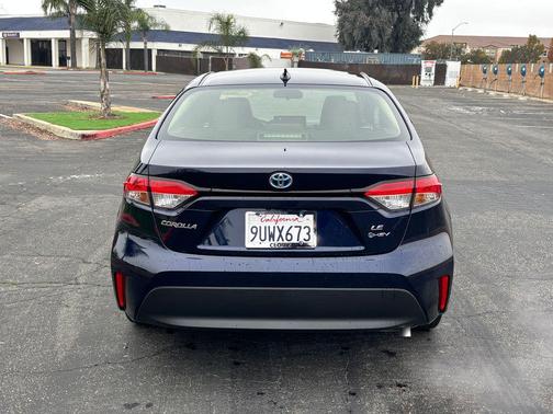 2025 Toyota Corolla Hybrid LE