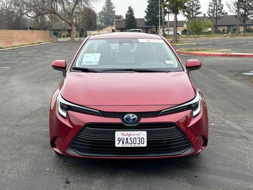 2025 Toyota Corolla Hybrid LE