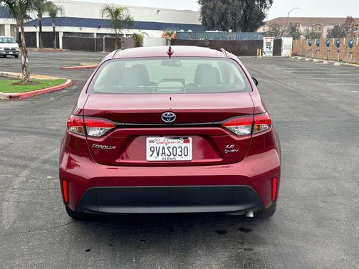 2025 Toyota Corolla Hybrid LE