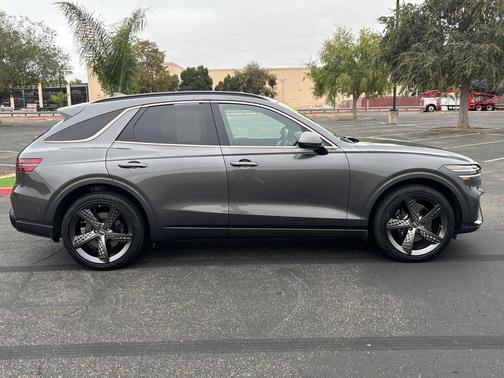 2023 Genesis GV70 2.5T AWD