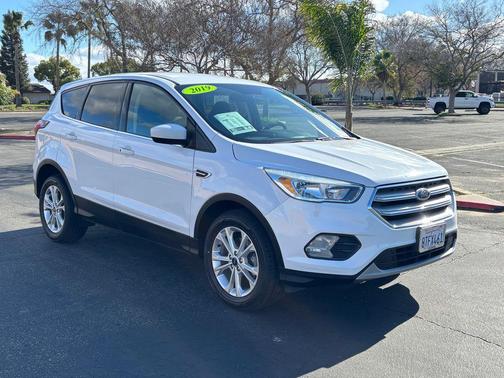 2019 Ford Escape SE