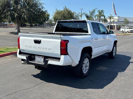 2025 Toyota Tacoma SR5