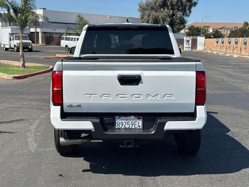 2025 Toyota Tacoma SR5