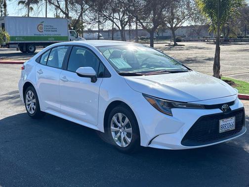 2020 Toyota Corolla LE