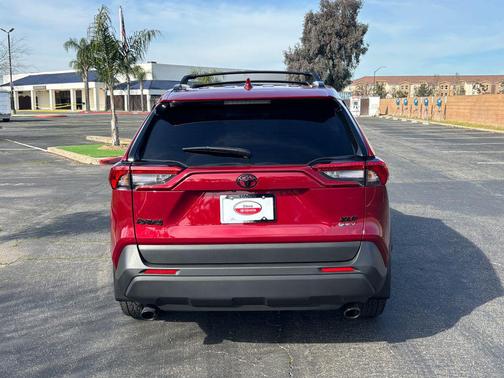 2025 Toyota RAV4 Hybrid XLE Premium