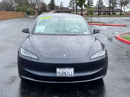 2025 Tesla Model 3 Long Range