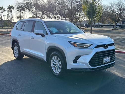 2025 Toyota Grand Highlander Hybrid XLE