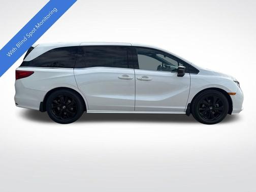 Platinum White Pearl 2023 Honda Odyssey