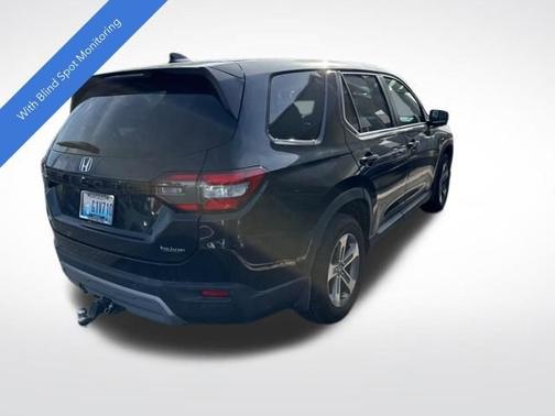 Crystal Black Pearl 2023 Honda Pilot