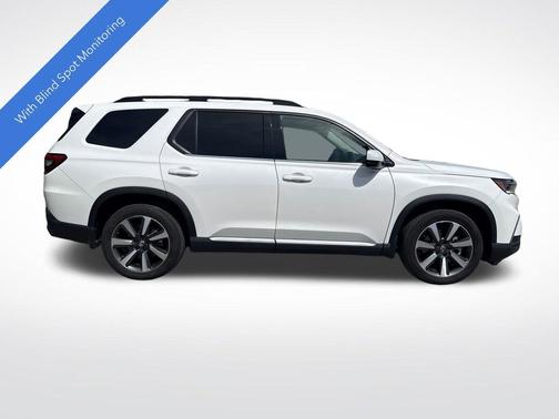 Platinum White Pearl 2023 Honda Pilot