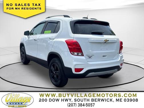 Summit White 2019 Chevrolet Trax LT