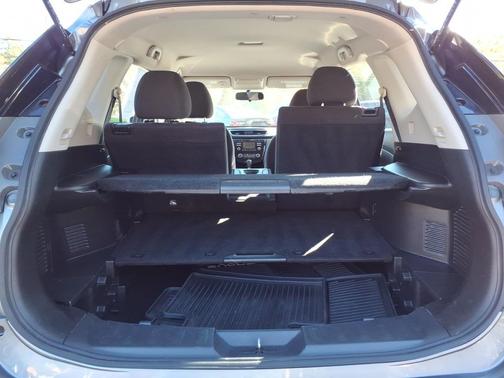 Gun Metallic 2015 Nissan Rogue S
