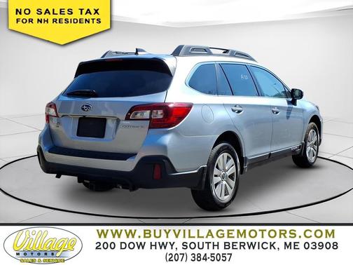 Ice Silver Metallic 2018 Subaru Outback 2.5i Premium