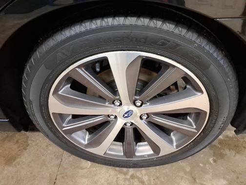 2017 Subaru Legacy Limited