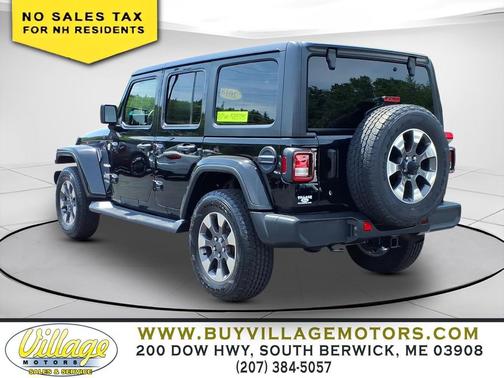 Black Clearcoat 2018 Jeep Wrangler Unlimited Sahara