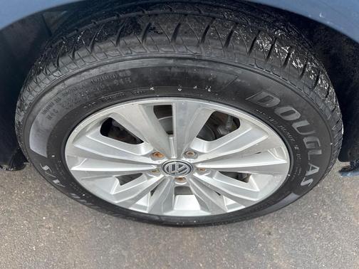 2017 Volkswagen Golf SportWagen TSI S