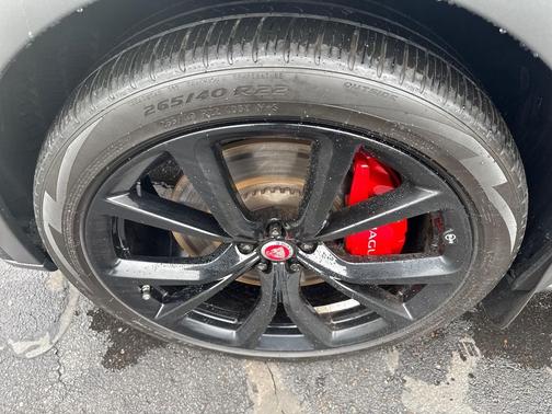 2020 Jaguar F-PACE SVR P550 AWD Automatic