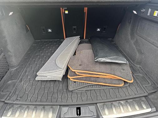 2020 Jaguar F-PACE SVR P550 AWD Automatic