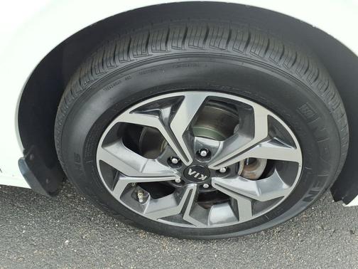 Clear White 2020 Kia Forte LXS