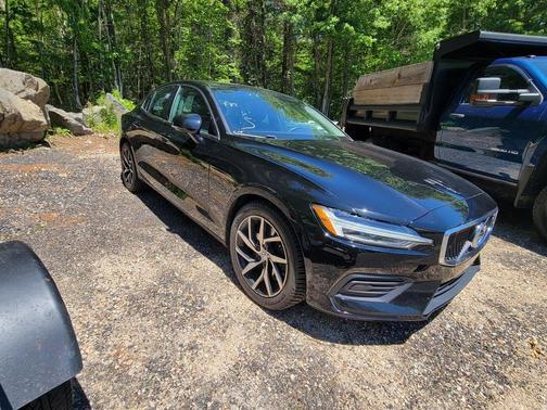 Black Stone 2019 Volvo S60 T6 Momentum