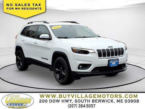 Bright White Clearcoat 2019 Jeep Cherokee Altitude