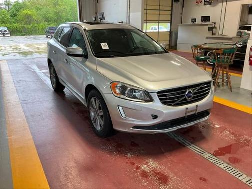 2016 Volvo XC60 T6 Drive-E Platinum