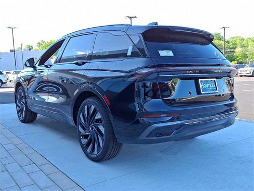 2025 Lincoln Nautilus Reserve