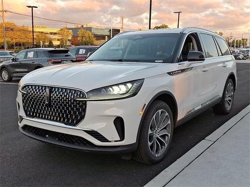 2025 Lincoln Aviator Premiere