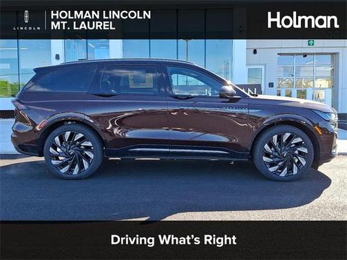 2025 Lincoln Nautilus Reserve