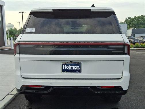 2025 Lincoln Navigator Reserve