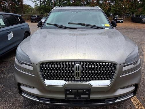 2023 Lincoln Aviator Standard AWD