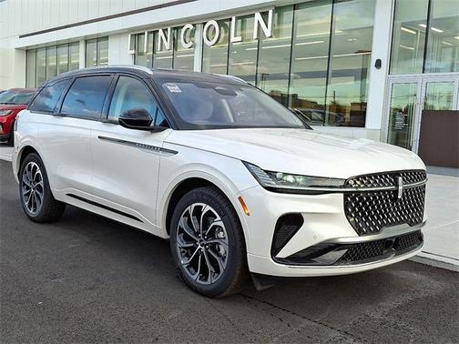 2026 Lincoln Nautilus Reserve